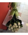 15 White Roses