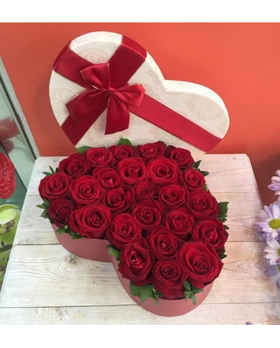 Heart Boxed Roses