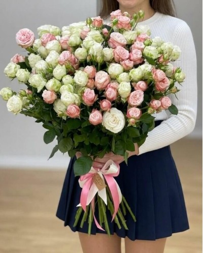 White and Pink Spray Roses